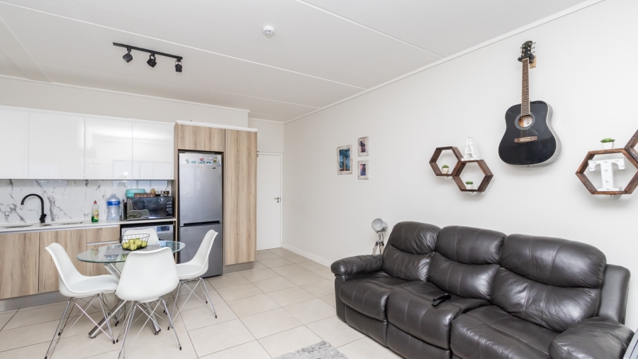 To Let 2 Bedroom Property for Rent in Sandown Western Cape